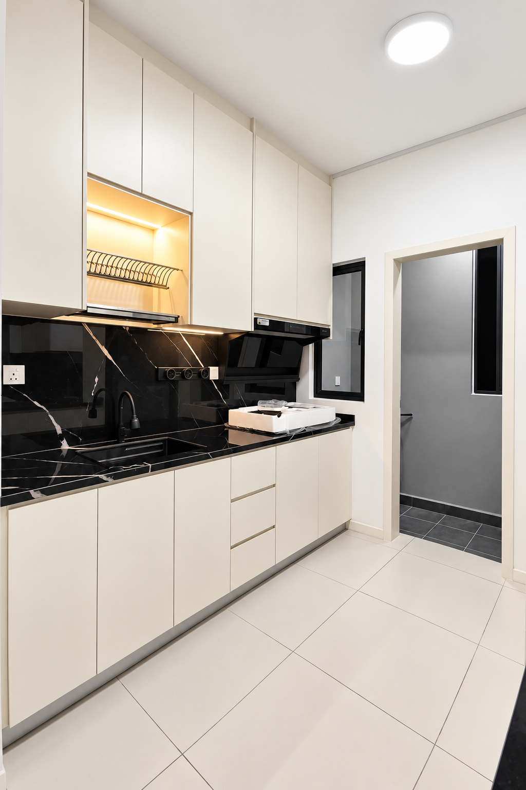 Custom wardrobe and carpentry installation