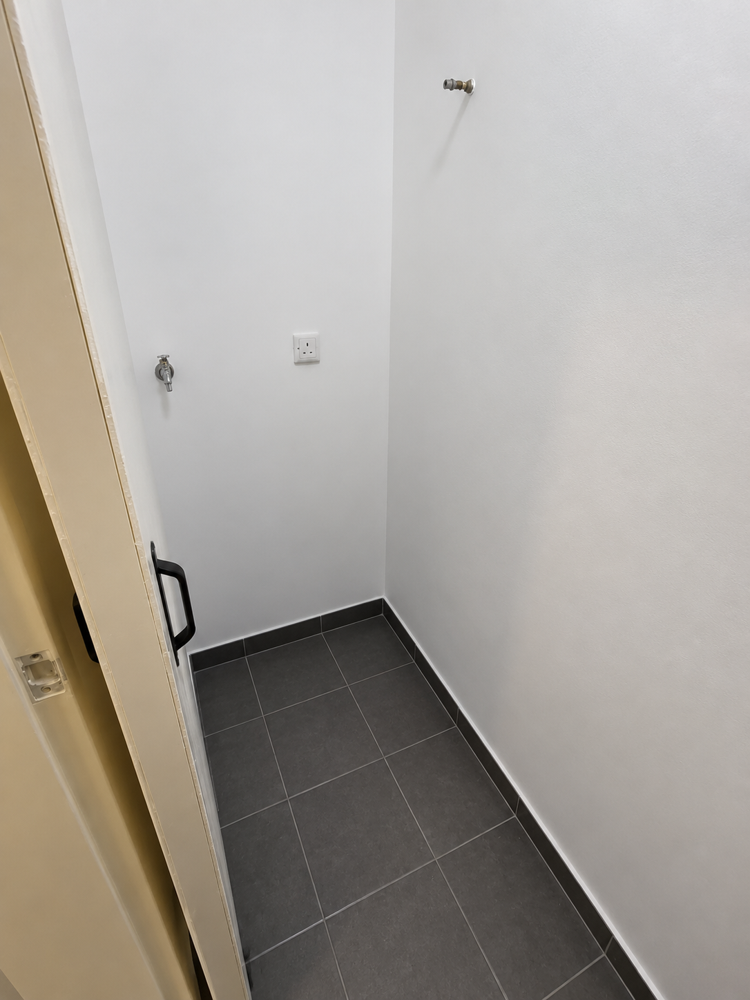 Original interior condition at Vierra Residence Project 2